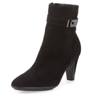 Aquatalia by Marvin K Black Heeled Danele Buckled Suede Ankle Boots EUC Size 9
